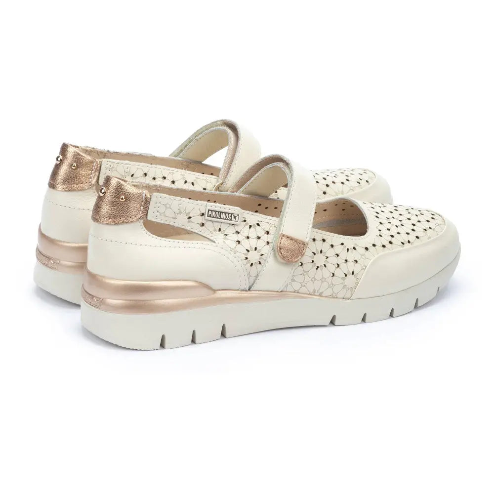 CANTABRIAWomen’s velcro sneakers