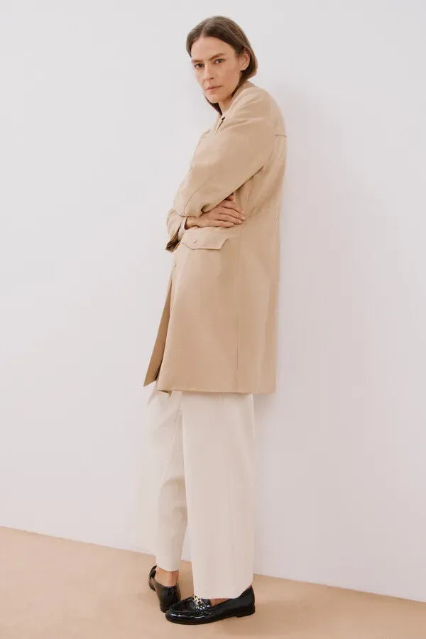 Gabardina fluida waterrrepelent