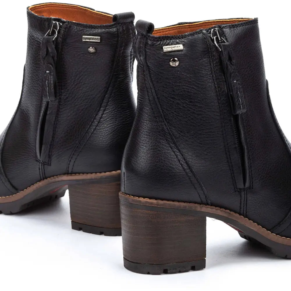 LLANESWomen’s ankle boots with zip