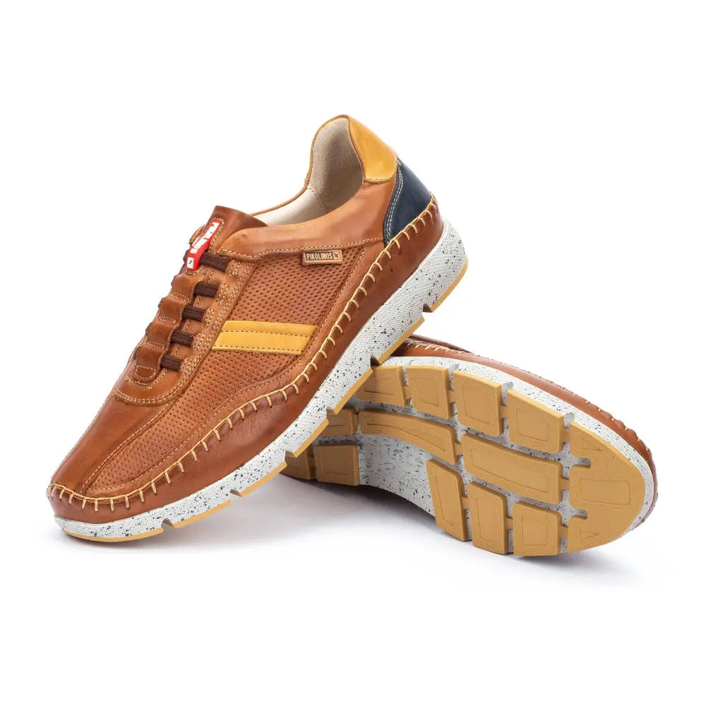 FUENCARRALMulti-coloured sneakers with stitching