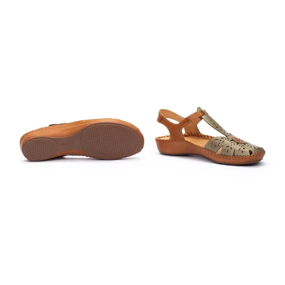 P. VALLARTAWomen's semi-open shoes with Velcro closure