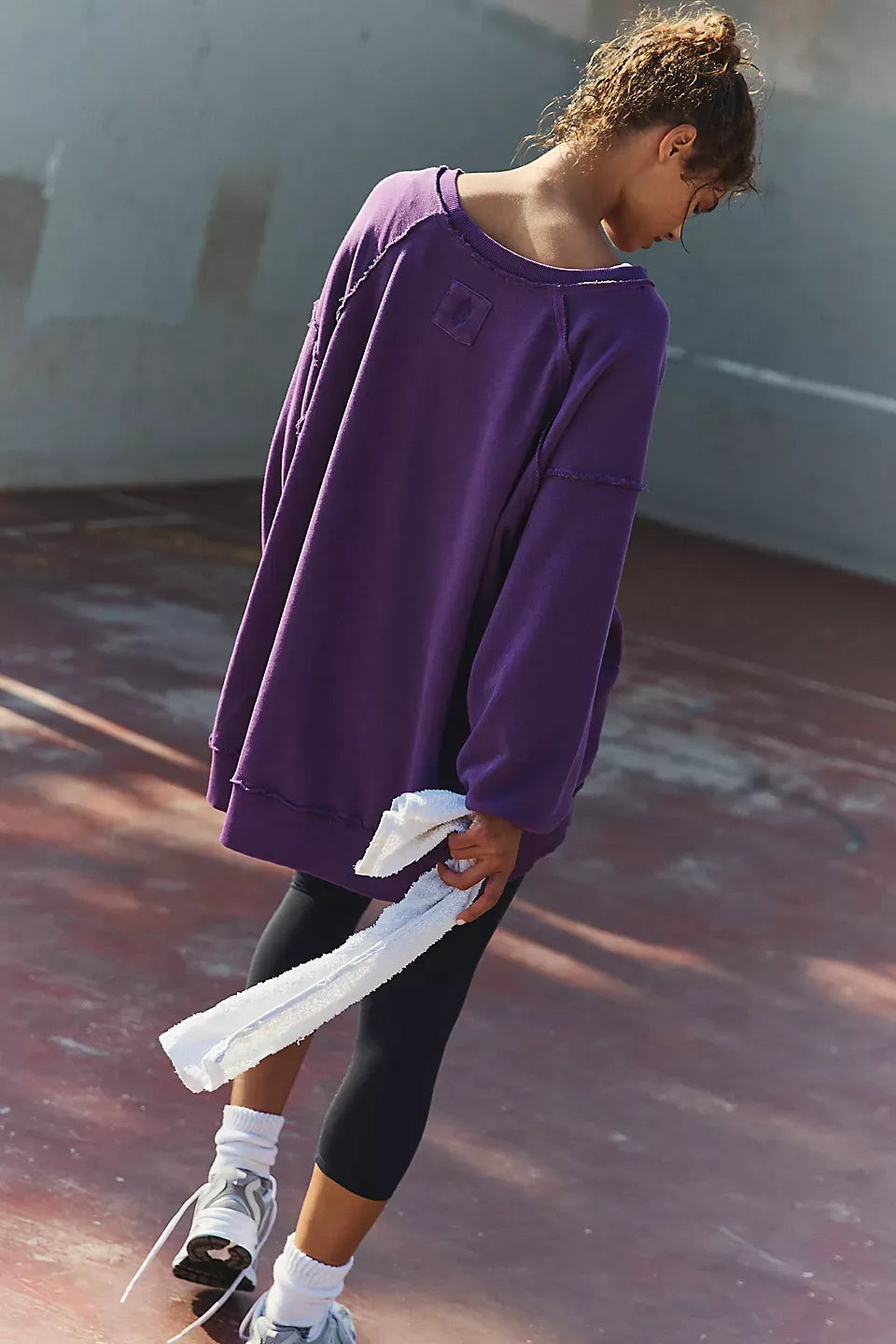 One To Beat Pullover