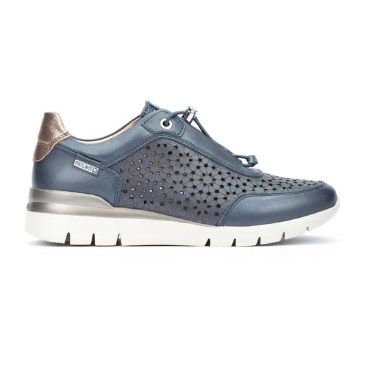 CANTABRIAWomen’s ivory leather sneakers