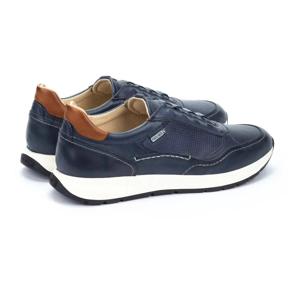 GETAFEMen's elasticated trainers