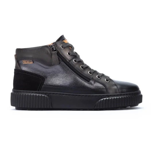 RIELLSFlat trainers