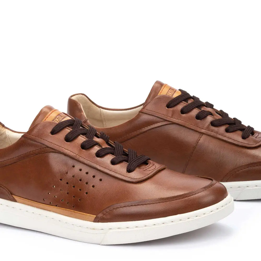 ALICANTEMen’s basic sneakers