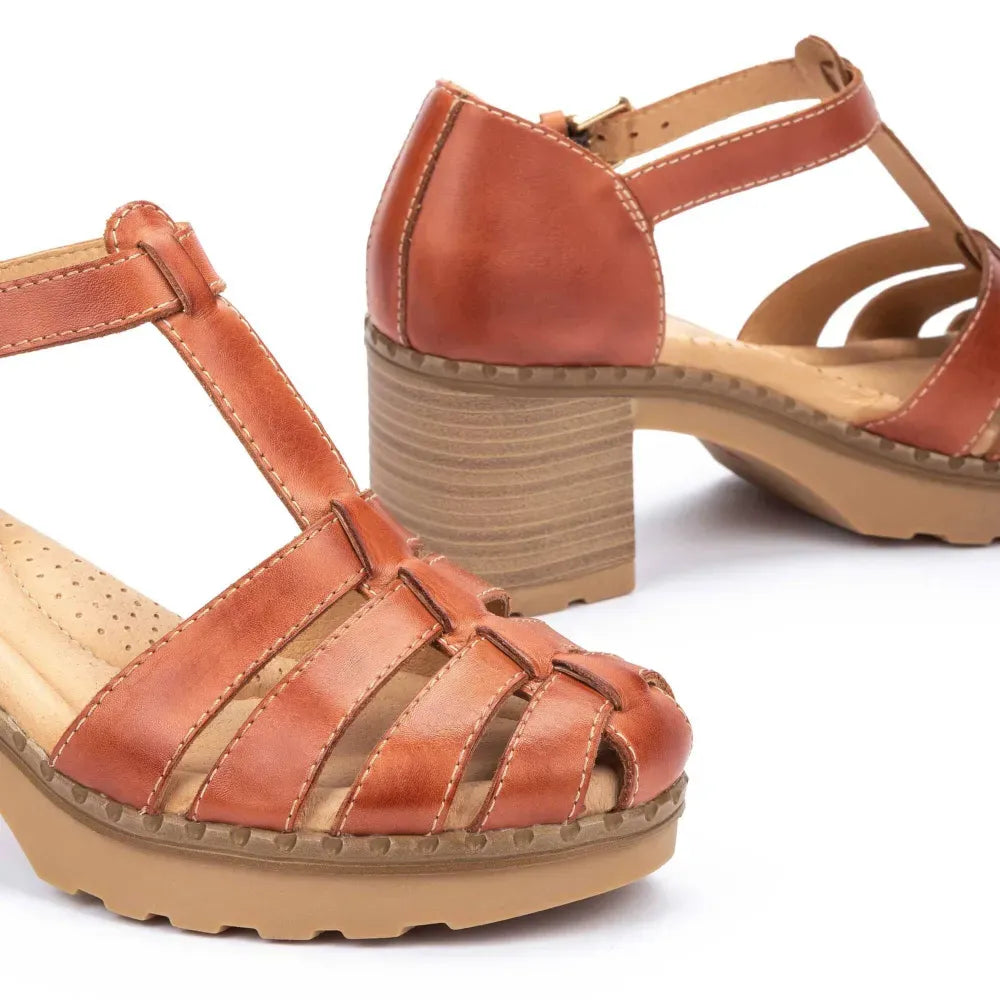 CANARIAS
Sandalia cangrejera con tacón para mujer