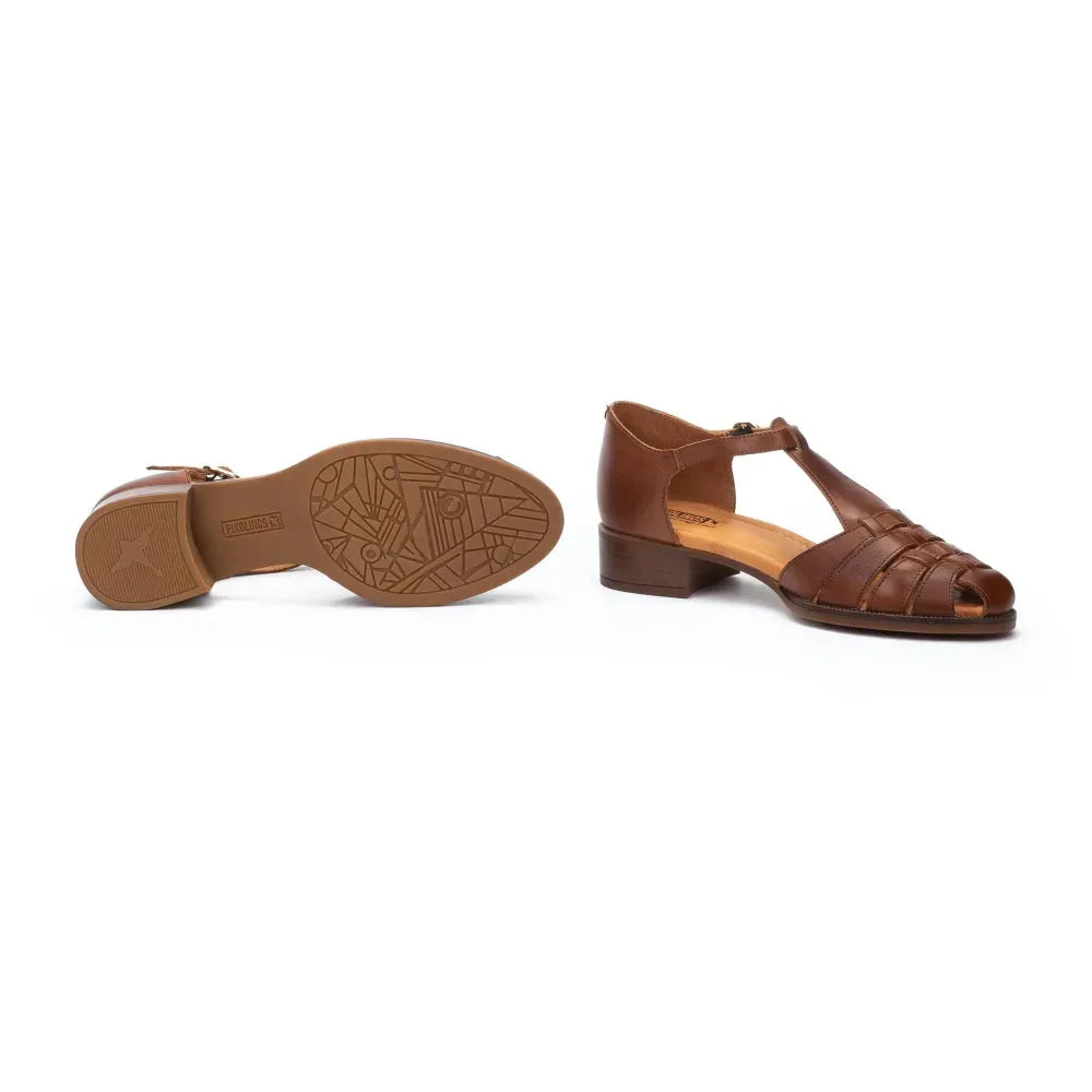 VALENCIA
Zapato semiabierto para mujer