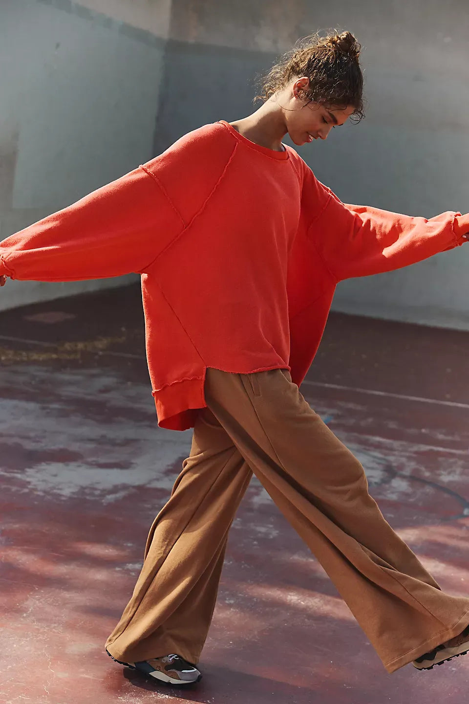 One To Beat Pullover