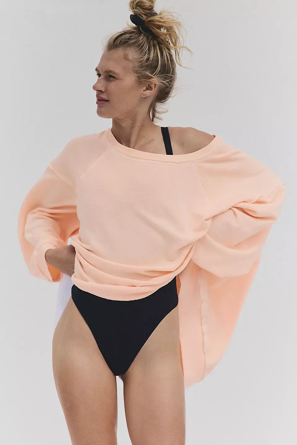 One To Beat Pullover