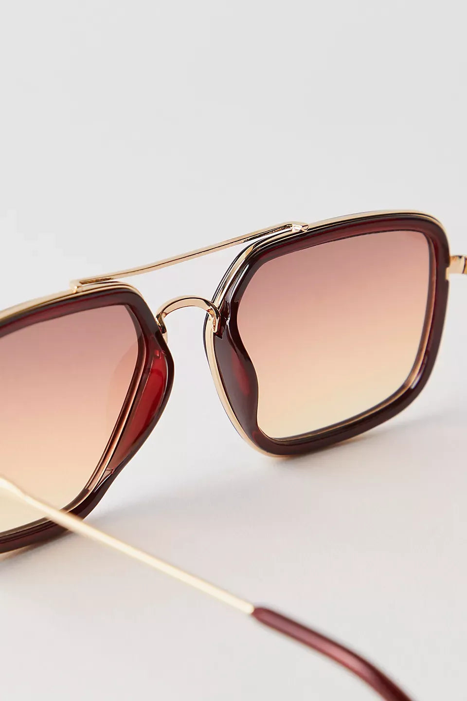 Luna Classic Aviator Sunglasses