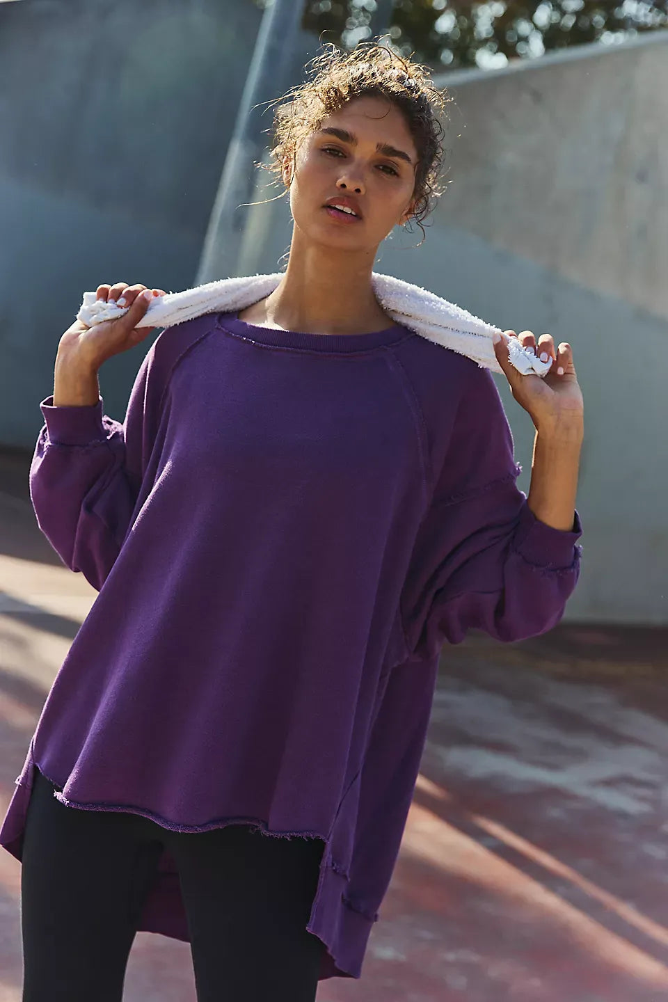 One To Beat Pullover