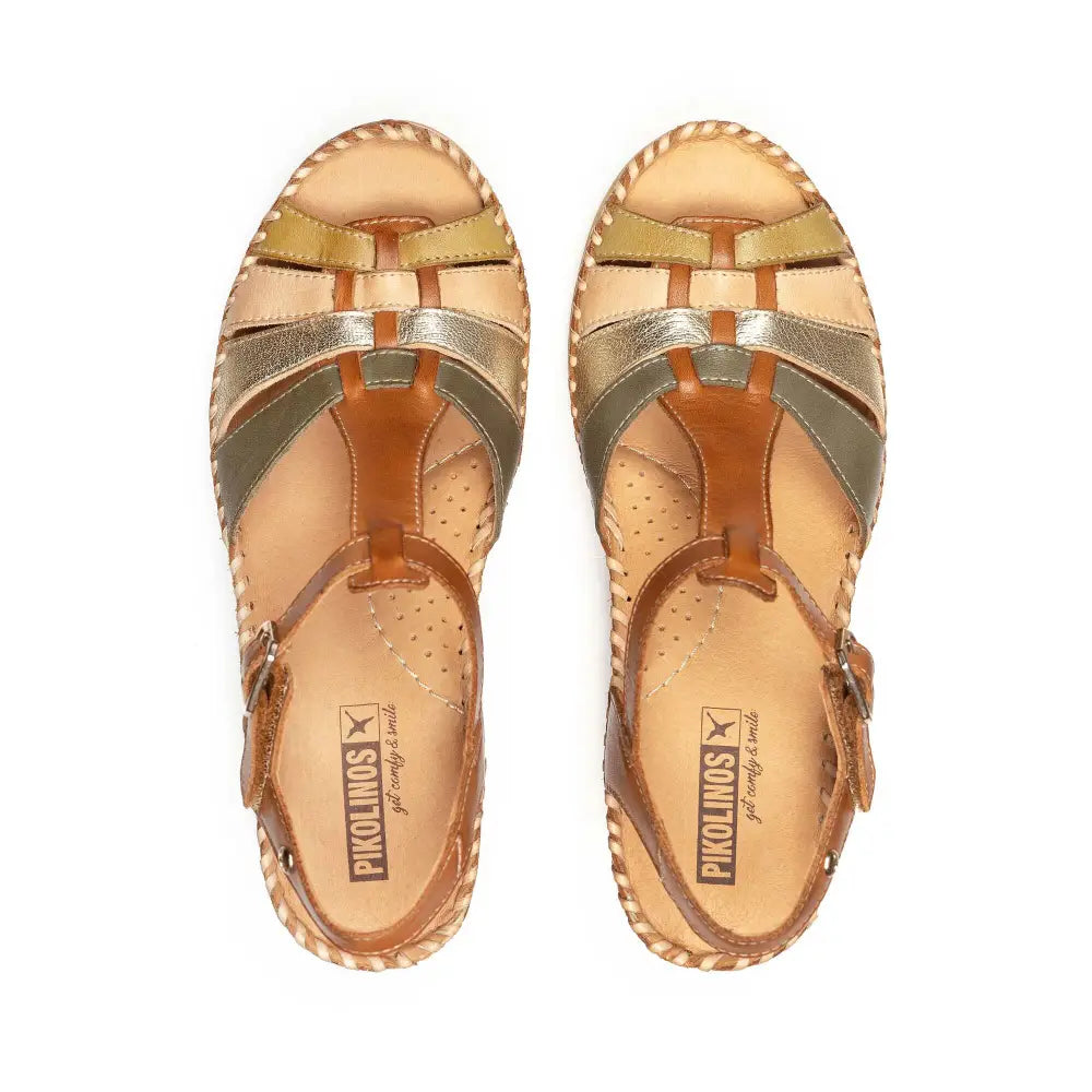 AGUADULCEWomen's wedges with Velcro closure