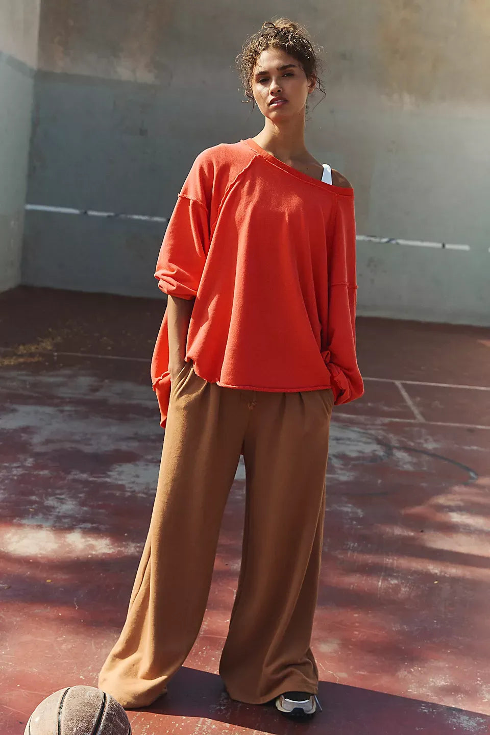 One To Beat Pullover