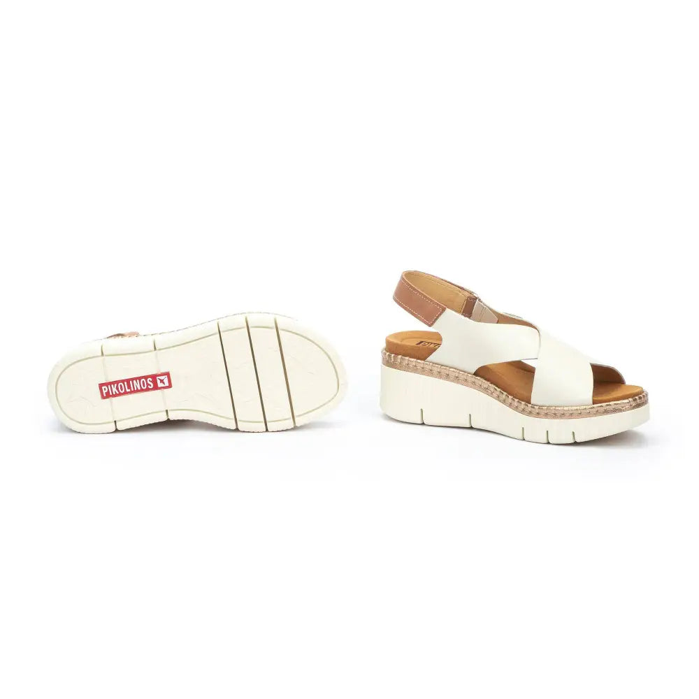 GOMERAWomen's wedges with Velcro closure