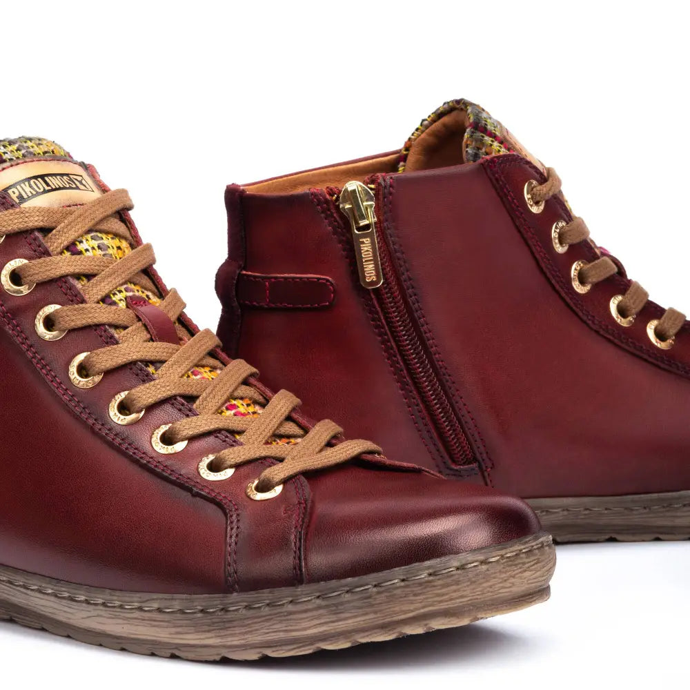 LAGOSWomen’s bootie trainers