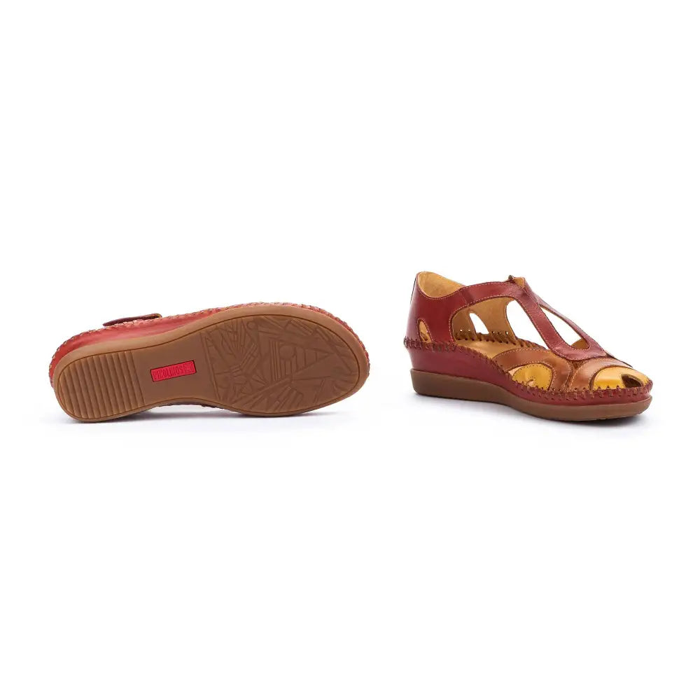CADAQUESThree-colour sandal