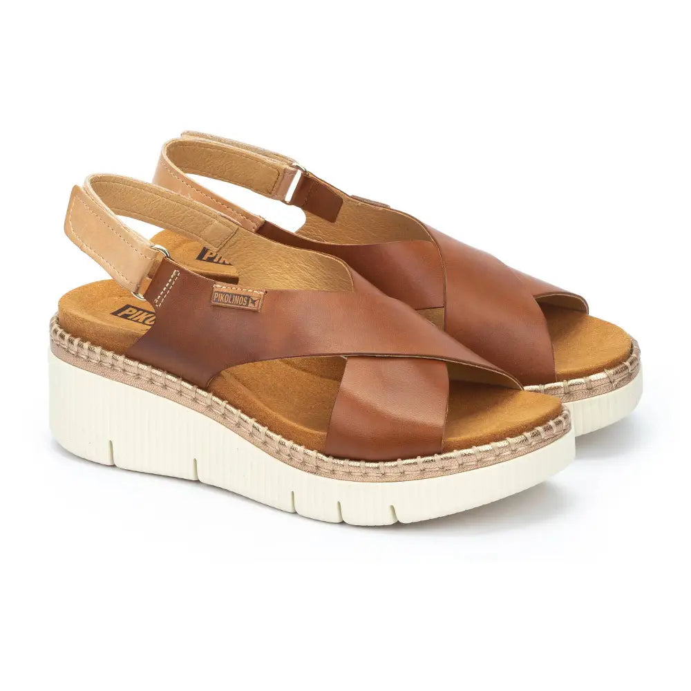 GOMERAWomen's wedges with Velcro closure