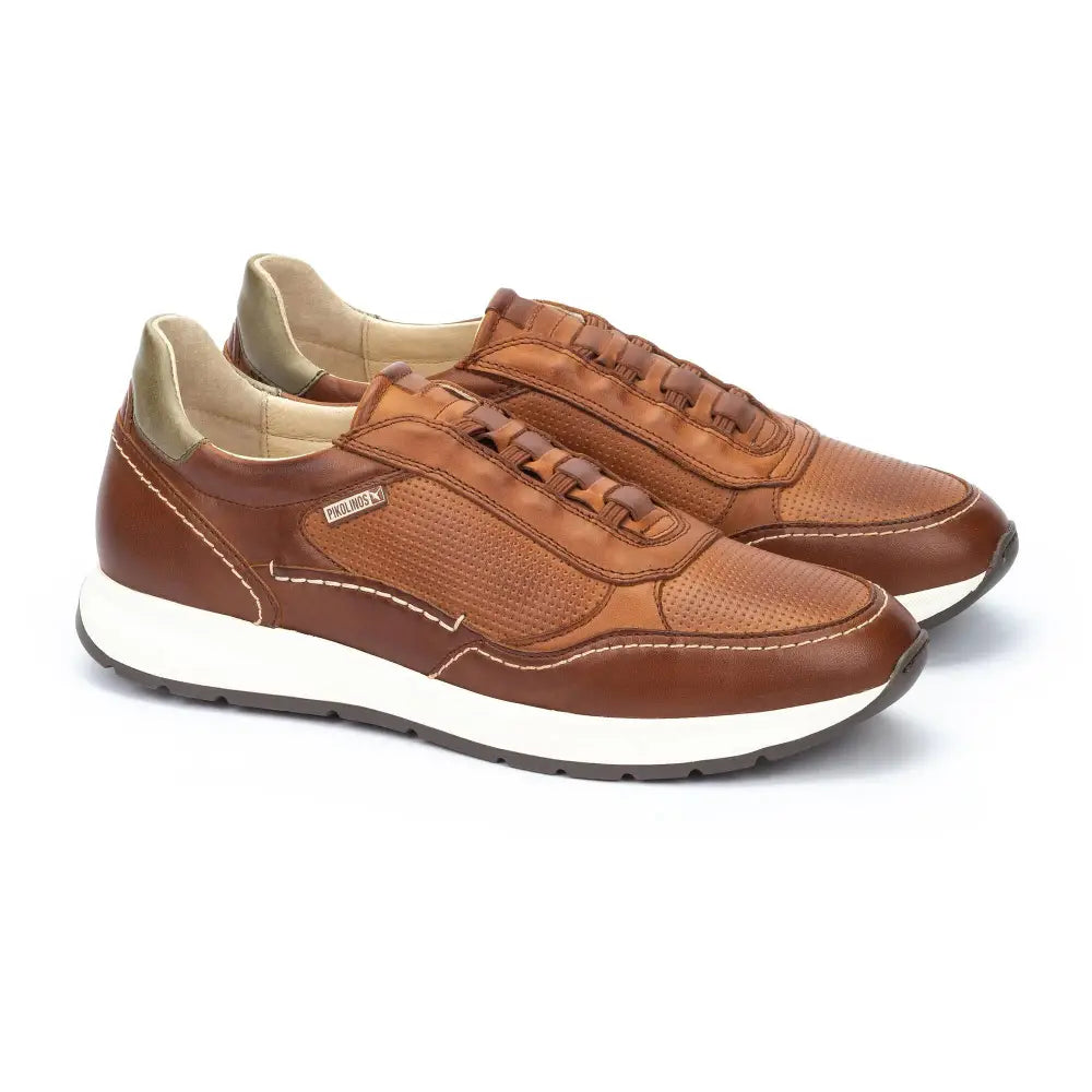 GETAFEMen's elasticated trainers