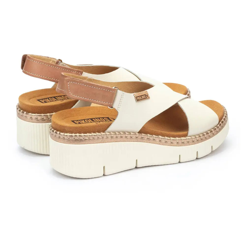 GOMERAWomen's wedges with Velcro closure