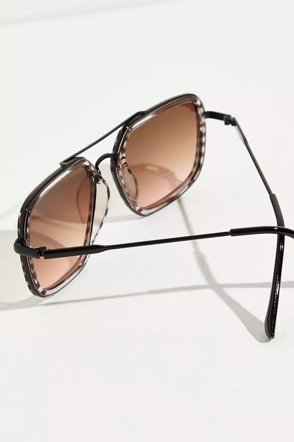 Luna Classic Aviator Sunglasses