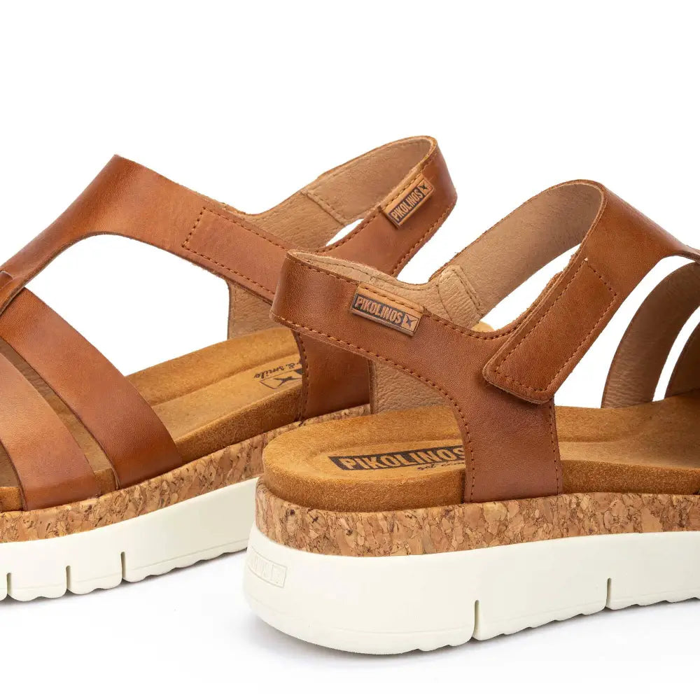PALMAWomen's wedges with Velcro closure