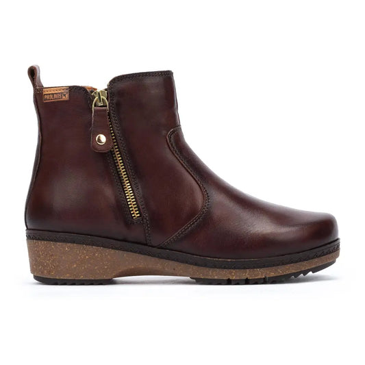 GRANADAWomen’s ankle boots with zip