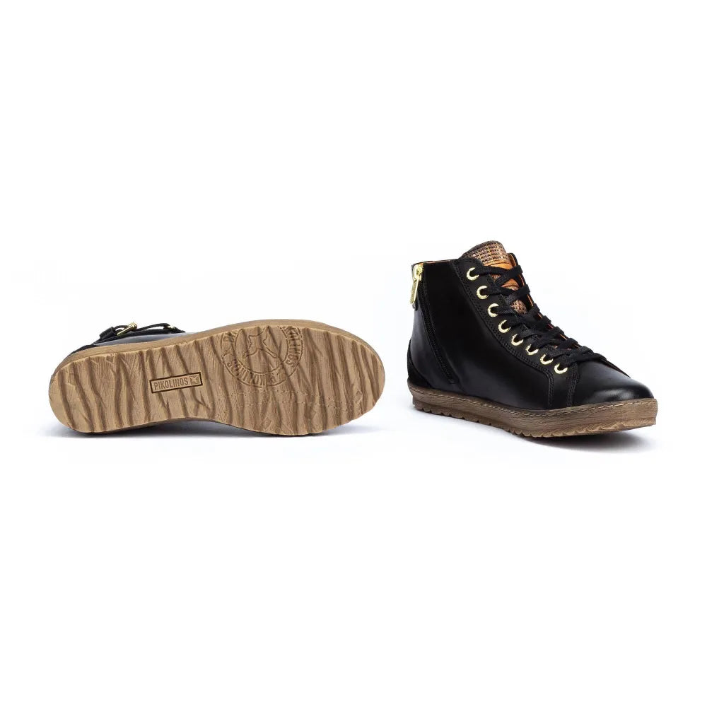 LAGOSWomen’s bootie trainers
